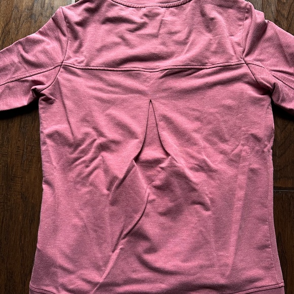 Marmot Women's Lightweight Sweater Mauve Pink Size Small EUC! - Picture 8 of 9